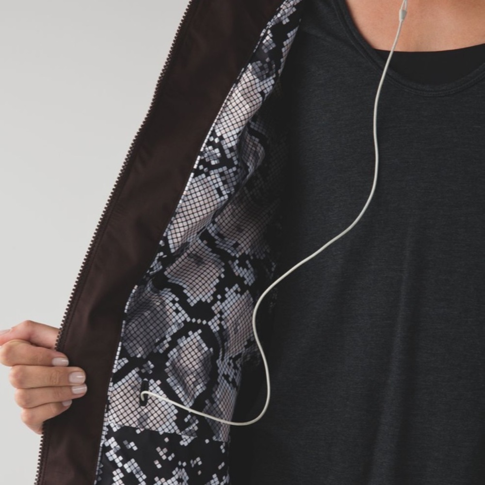 Lululemon Definitely Raining Jacket - 10 - image 8